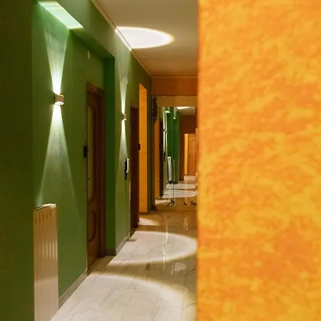 Domus Aurea Relax Σαλέρνο