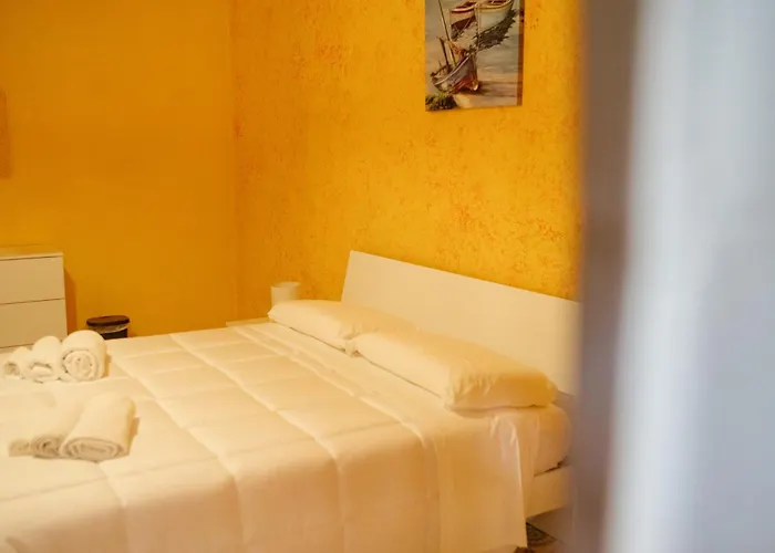 Domus Aurea Relax サレルノ
