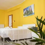 Domus Aurea Relax Oda ve Kahvaltı 3*