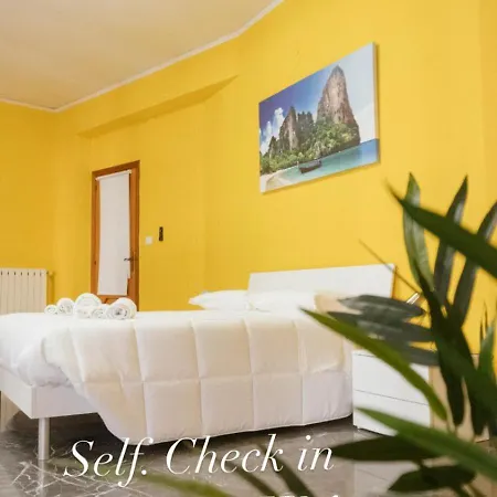 Domus Aurea Relax Bed and breakfast 3*