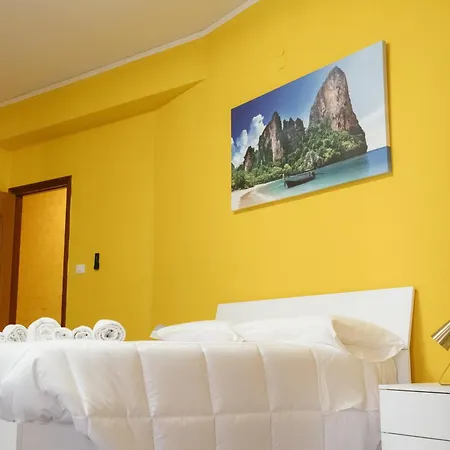 Domus Aurea Relax Bed and breakfast